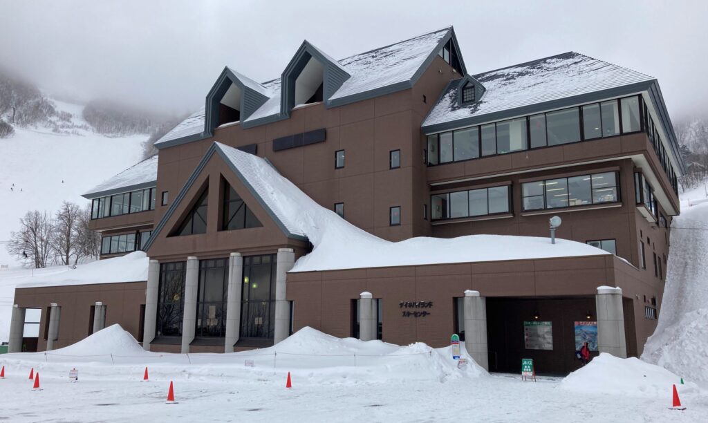 北海道のスキー場紹介 (札幌市手稲山のサッポロテイネ) SAPPORO TEINE